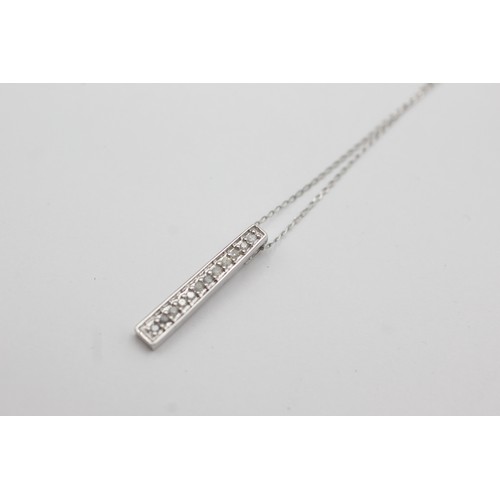 288 - 9ct white gold diamond bar drop pendant necklace (1.5g)    755595