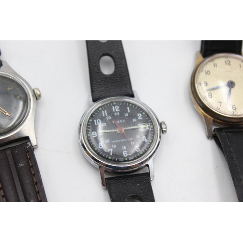 327 - 4 x Vintage Gents WRISTWATCHES Hand-Wind WORKING Inc. Titan, Cometa Etc.    344310