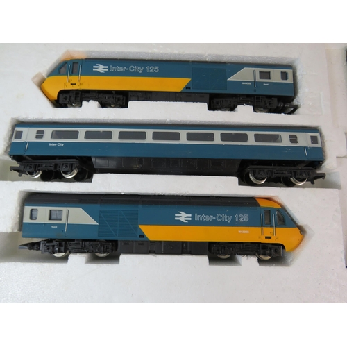 661 - Hornby railways electric train set intercity 125.