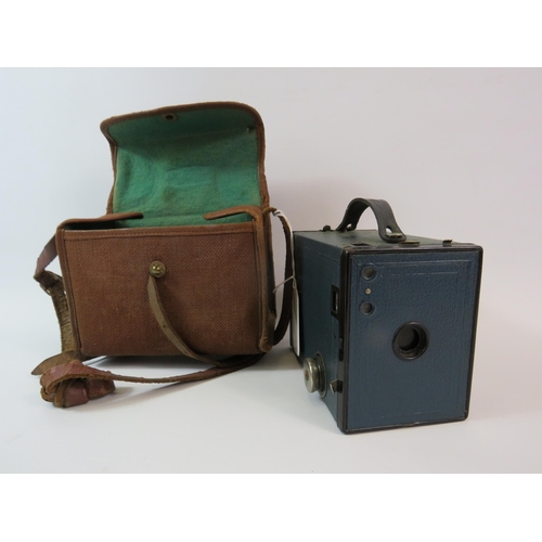 680 - Vintage kodak browine No2 with case.