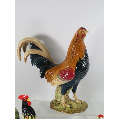 140 - Mixed lot of ceramic Chickens including a Beswick Game cockerel model no 2059 ( has got damage to th... 