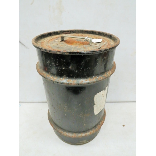 794 - Vintage, Mouseproof feed bin with close fitting metal lid. All metal construction. Approx 18 inches ... 