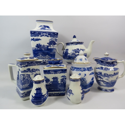 341 - Selection of Ringtons blue and white Ceramics.