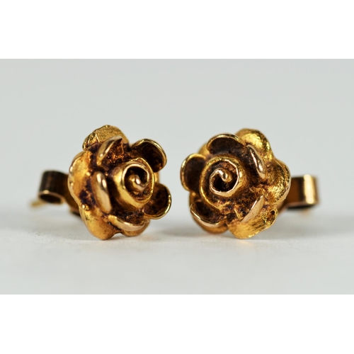 572 - Pair of 9ct Yellow Gold Rose Flower studs.  See photos