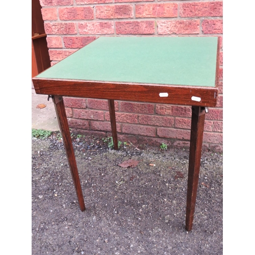 Vintage 'VONO' Green baise folding card table in very good order. 17 x ...