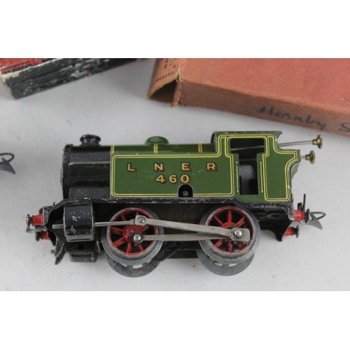 83 - Job Lot Vintage HORNBY O Gauge Tinplate Clockwork Loco, Rolling Stock      Vintage HORNBY O Gauge Ti... 