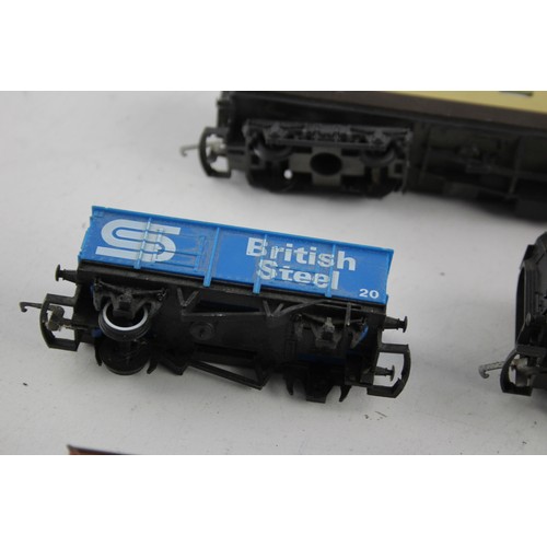 98 - 7 x HORNBY / LIMA Oo Gauge Locos, Carriages & Rolling Stock      HORNBY / LIMA Oo Gauge Locos, Carri... 