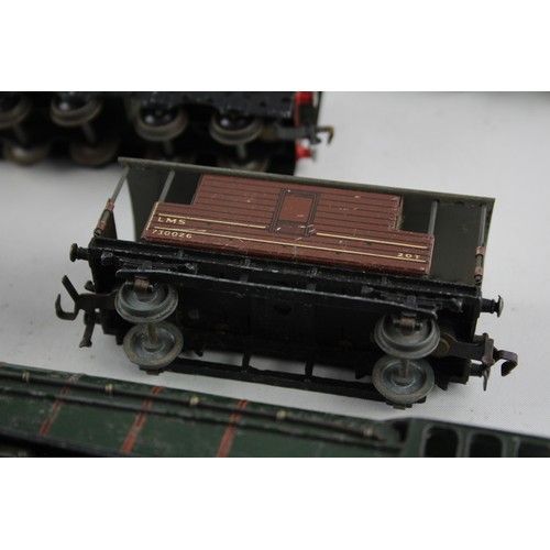 99 - 9 x Vintage HORNBY / DUBLO Oo Gauge Silver King Loco, Tender & Rolling Stock Etc      Vintage HORNBY... 