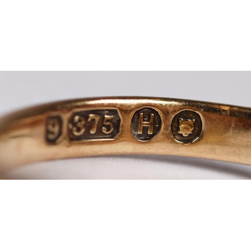 167 - 9ct Yellow Gold Signet ring. Very clear hallmarks.   Finger size  'P'   2.4g