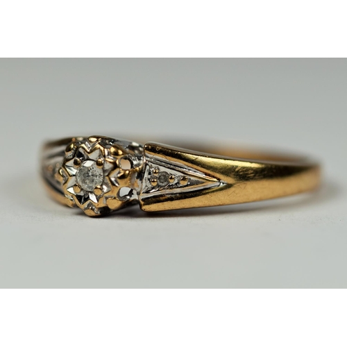 182 - 9ct Yellow Gold Diamond Set ring. Central Diamond with smaller Diamonds to the Shoulders    Finger s... 