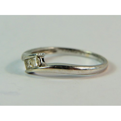 214 - 9ct White Gold ring set with Twin Diamonds of 0.15pts total.  Finger size 'M'   1.9g   165-29-9