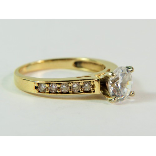 201 - 14ct Yellow Gold Multi CZ set ring.  Finger size 'M-5'  3.0g   158-29-9