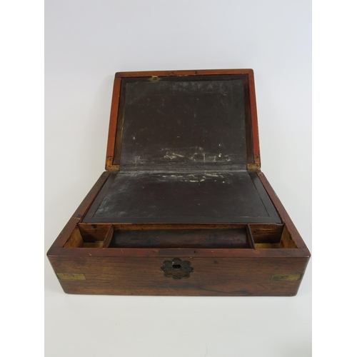 93 - Vintage wooden writing slope box which measures 9