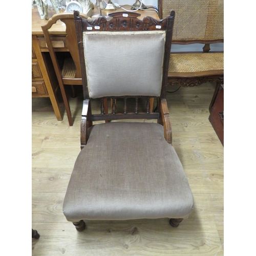 712 - Victorian/Edwardian upholstered Nursing chair. See photos.