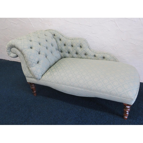 716 - Late 19th/Early 20th Century Chaise with matching footstool in beautifuly upholstered condition. H:2... 