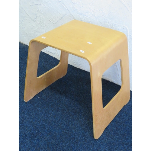 741 - Mid 1970's mid bent ply seat/hop up.  H:17 inches. See photos.