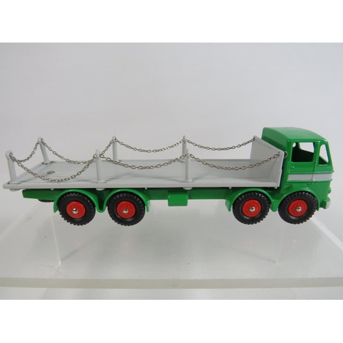 155 - Dinky Supertoys Leyland Octopus flat truck with chain. Model 935. Boxed and unused condition with Ce... 