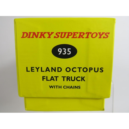 155 - Dinky Supertoys Leyland Octopus flat truck with chain. Model 935. Boxed and unused condition with Ce... 