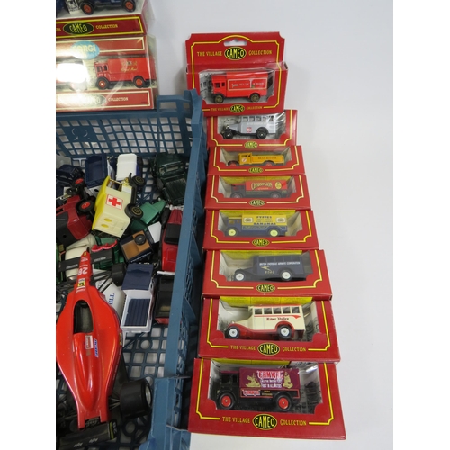 194 - Large selection of boxed Corgi Cameo collection diecast vehicles plus a selection of other diecast v... 