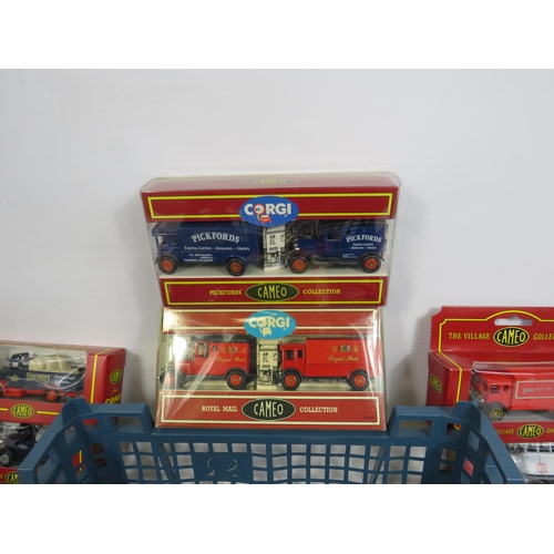 194 - Large selection of boxed Corgi Cameo collection diecast vehicles plus a selection of other diecast v... 