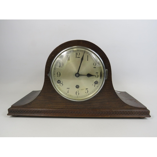 196 - Vintage oak cased chiming mantle clock 9 1/4