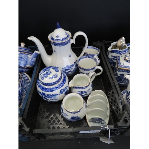 261 - 4 Trays of blue and white ceramics, Spode Italian and Ringtons.