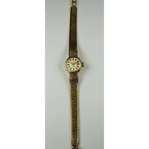 531 - Ladies Avia 17 Jewel, Swiss made watch in working order. 9ct gold case and strap. Total weight 14.5g