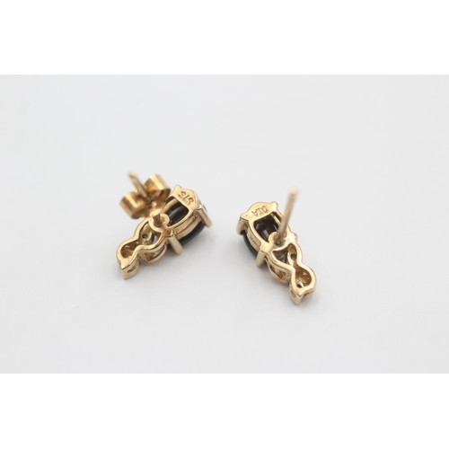 445 - 9ct gold sapphire & diamond stud earrings (1.3g)     734647