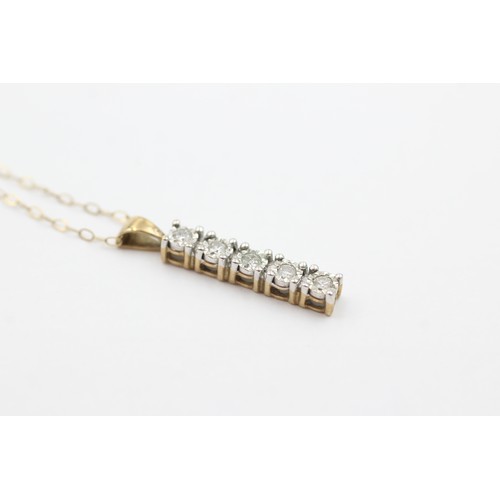 448 - 9ct gold diamond set bar pendant necklace (1.9g)     734483