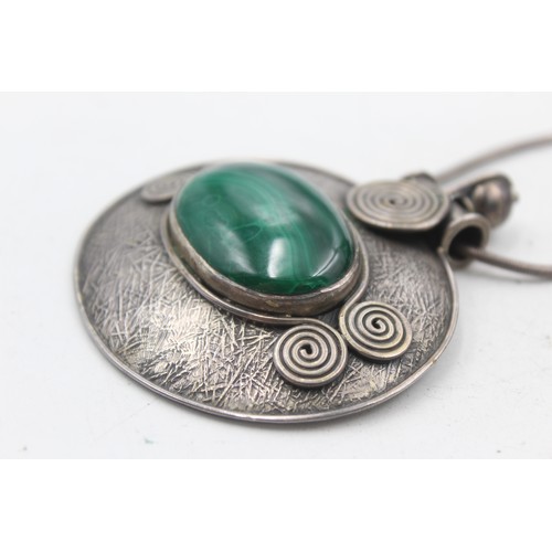 466 - .925 statement malachite set pendant necklace (101g)     795266