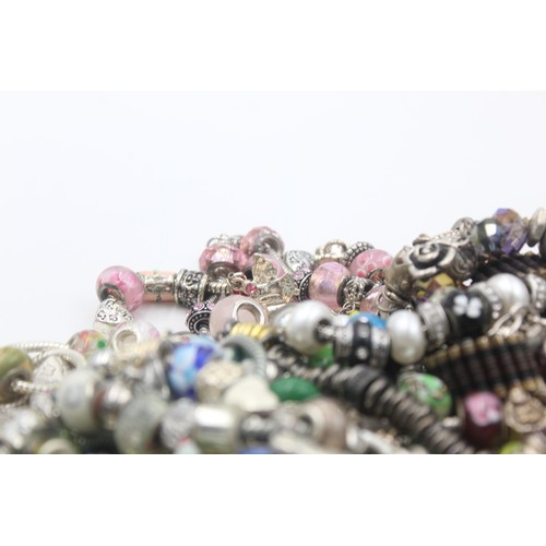 469 - 1.5kg assorted fashion charm bracelets and charms     454026