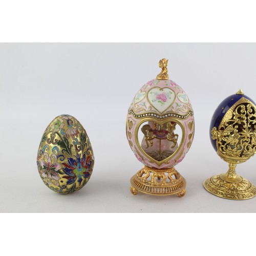 369 - 8 x Vintage Assorted DECORATIVE EGG Ornaments Inc Cream, Blue, Enamel Etc     627596