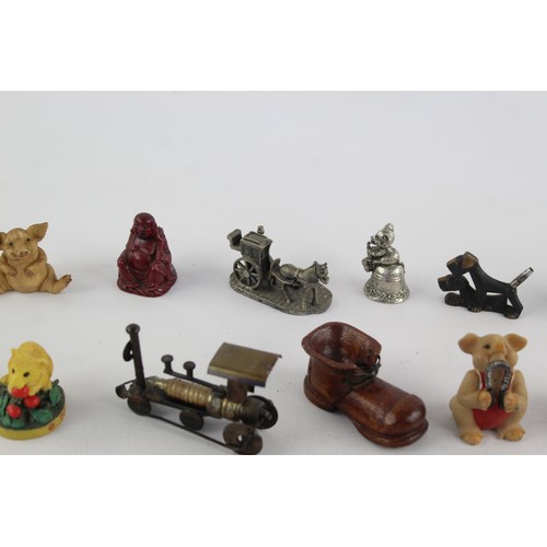 376 - 35 x Assorted Vintage MINIATURE Ornaments Inc Bee, Mice, Buddah Etc     627539