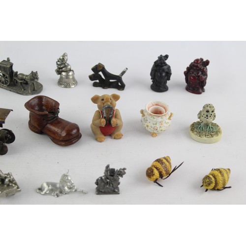 376 - 35 x Assorted Vintage MINIATURE Ornaments Inc Bee, Mice, Buddah Etc     627539