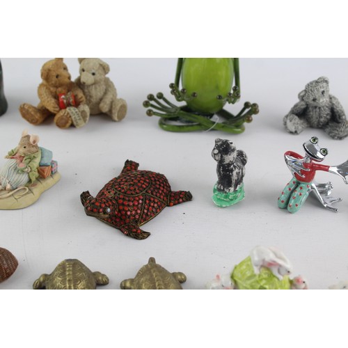 378 - 30 x Assorted Vintage MINIATURE Ornaments Inc Mice, Bear, Frog Etc     627542