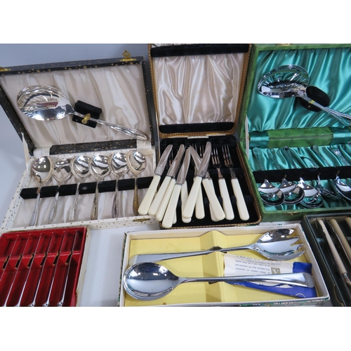 659 - Large selection of cutlery and Vintage cutlery sets, Butter knives etc.