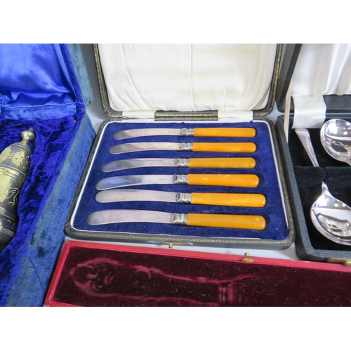 660 - Large selection of vintage cutlery sets, butter knives etc.