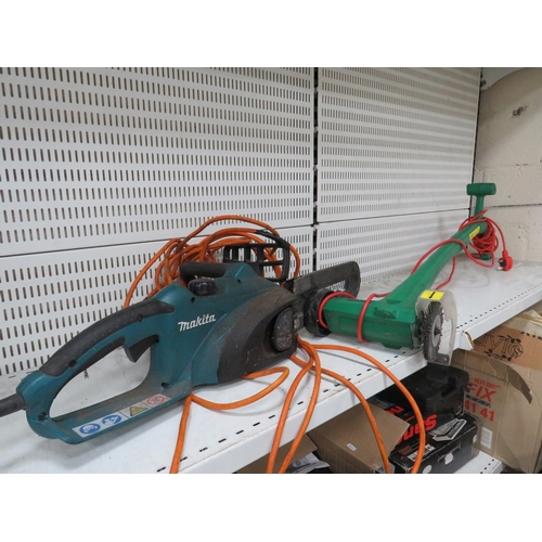 1065 - Makita electric chain saw plus an electric paving cleaner/moss remover. See photos.