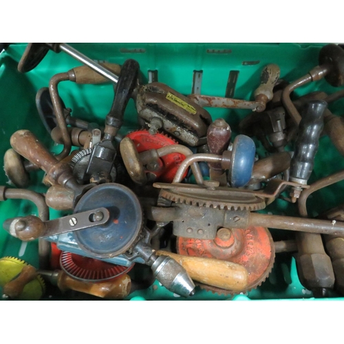 1074 - Large box of assorted vintage metal hand drills and brace drills. See photos.