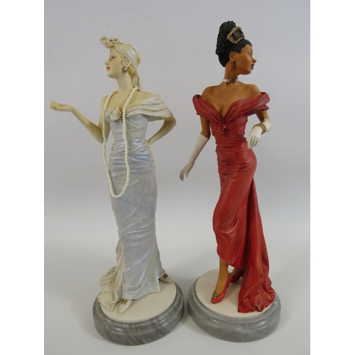 17 - 2 Royal Doulton Classique Figurines 