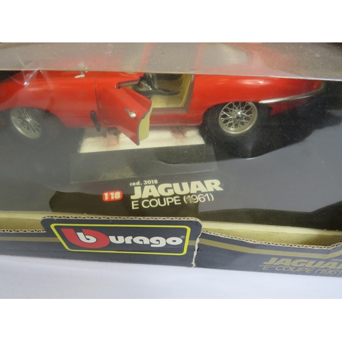 98 - 2 x Burago 1:18 scale die-cast vehicles Mercedes Benz 300SL 1954 & Jaguar E Coupe 1961.