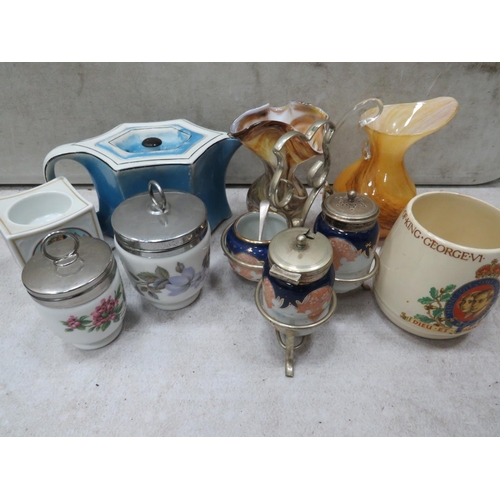 759 - Box of good assorted ceramics, see photos