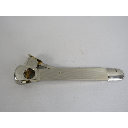 677 - Dunhill cigar cutter