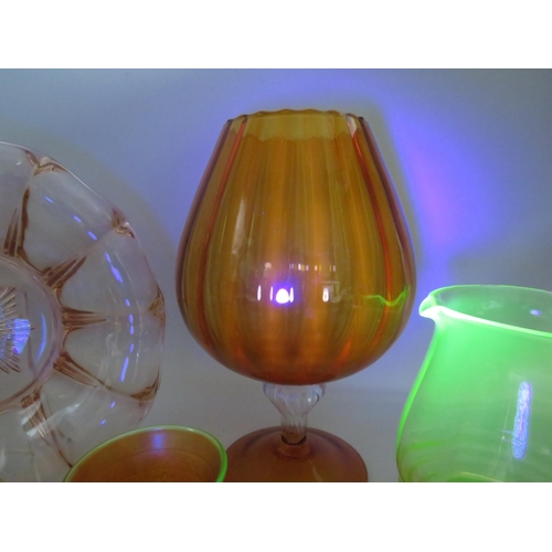 126 - Uranium art glass mixed lot including carnival glass.