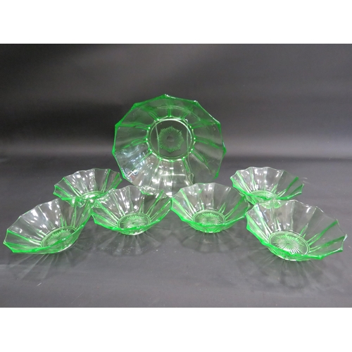 130 - Art deco Uranium glass trifle set, large bowl and 6 smaller dishes.