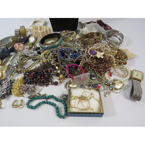 509 - Mixed costume jewellery lot including Necklaces, rings, watches etc.