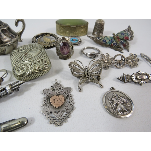 519 - Mixed lot of sterling silver and white metal Jewellery and collectables.