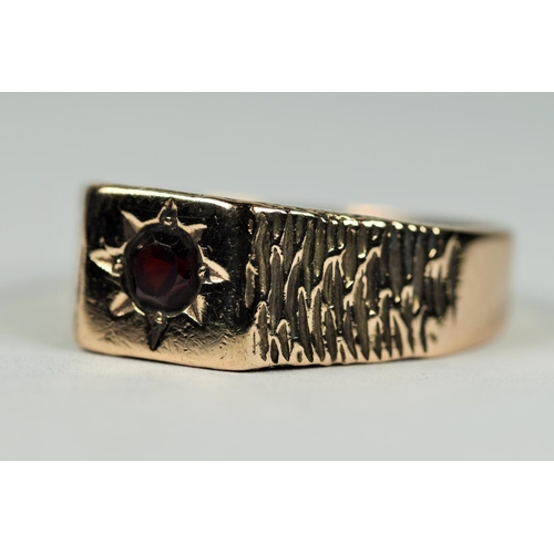 450 - 9ct Yellow Gold Gents, Chunky Garnet set Signet ring.  Finger size Y-5    5.3g