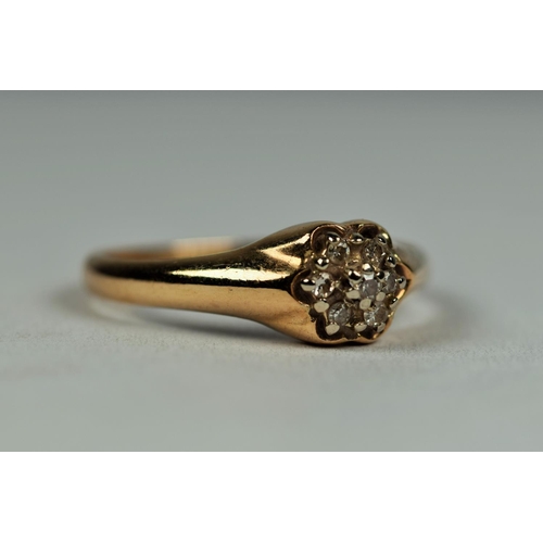 476 - 9ct Yellow Gold Diamond Cluster ring.     Finger size           1.9g