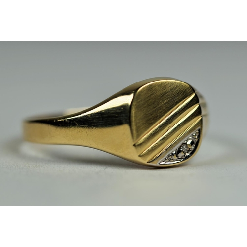 483 - 9ct Yellow Gold Signet ring with Diamond setting.  Finger size  'V'    1.7g